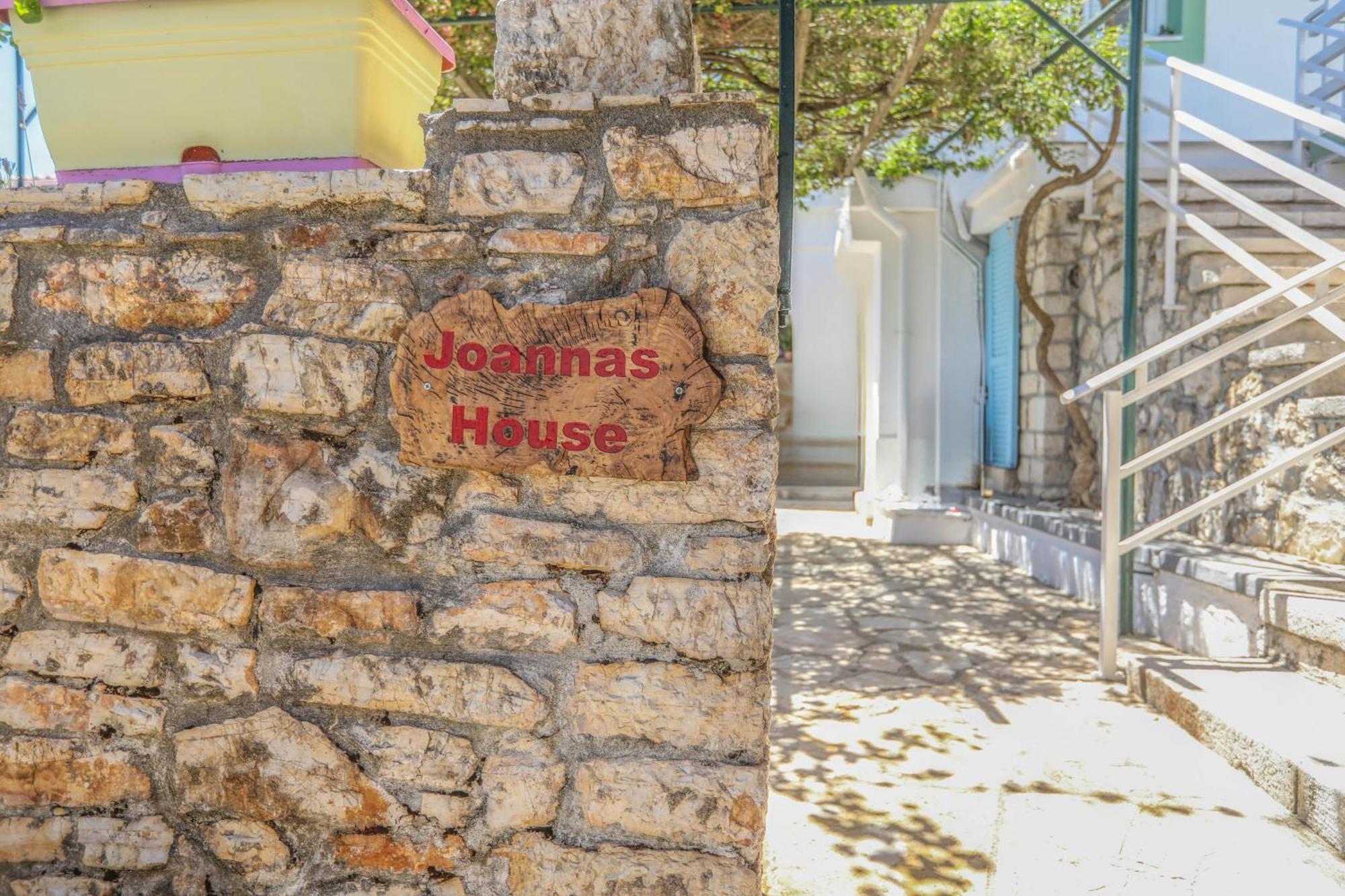 Апартаменти Joannas Sea-View Stone House Katavolos Екстер'єр фото